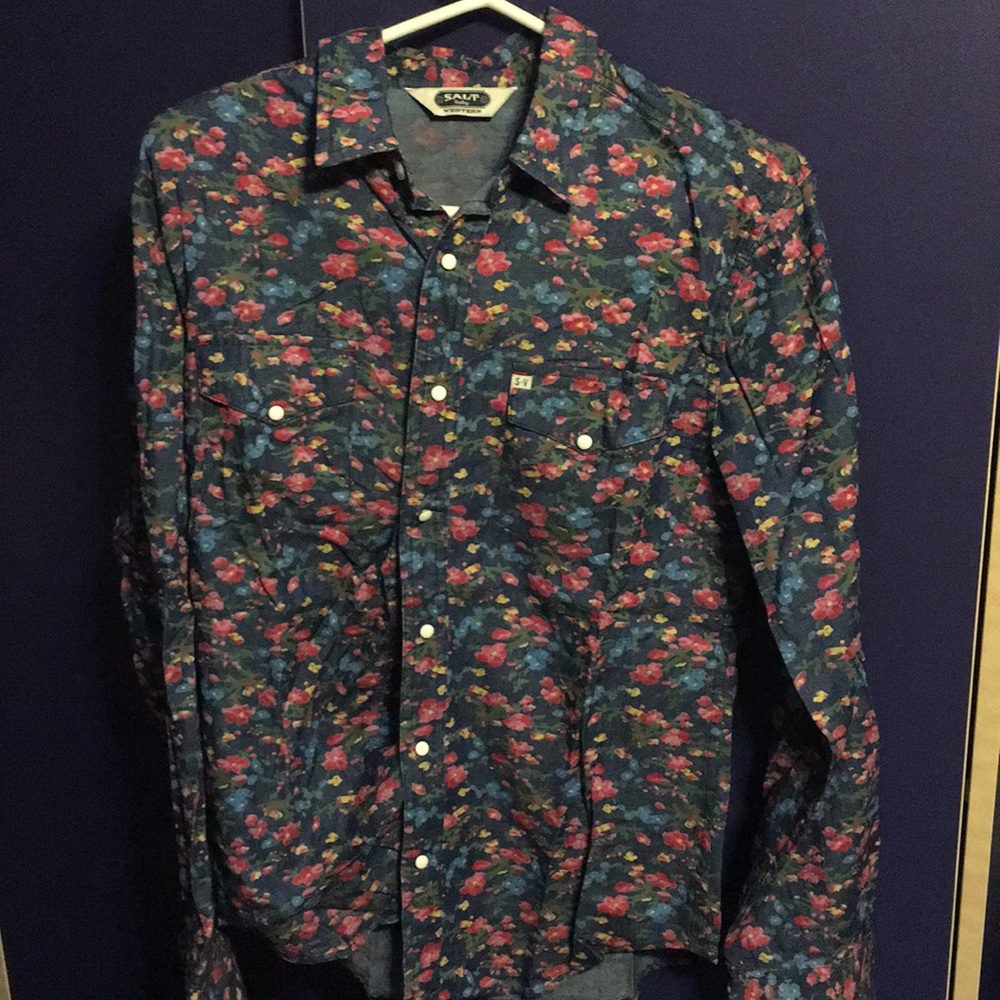 Salt Valley Long Sleeved Button Down
